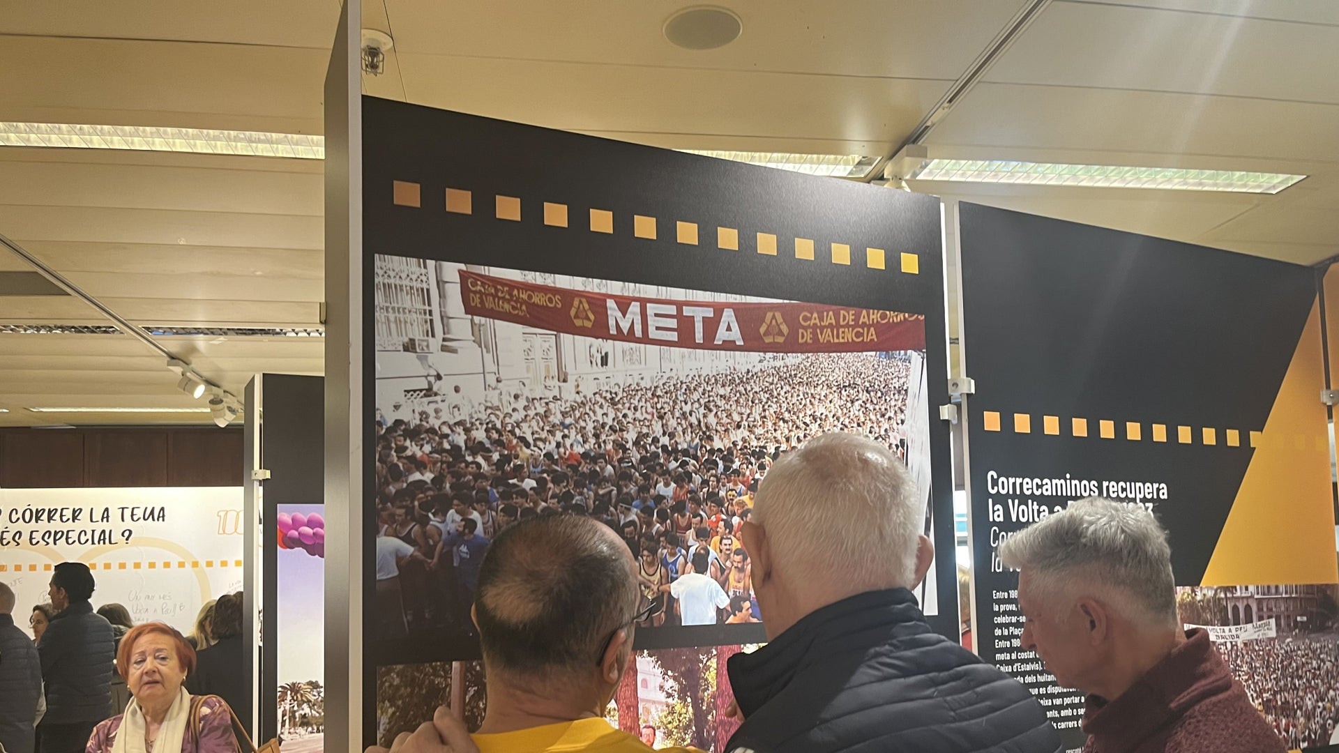 Exposición Volta a Peu Valencia 100 años de la Volta a Peu en